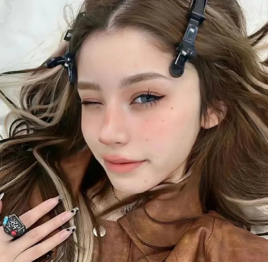 女记者的日记